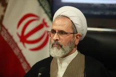 قدردانی آیت الله اعرافی از خدمات امدادگران هلال احمر در جنگ