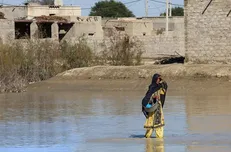 پویش اهدای مهربانی به مردم سیستان در علوم پزشکی بوشهر در حال جمع‌آوری کمک نقدی برای سیل‌زدگان است