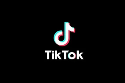 ترامپ مذاکرات با اوراکل درباره تیک&zwnj;تاک را رد کرد/ رایزنی&zwnj;ها درباره مالکیت اپلیکیشن چینی ادامه دارد