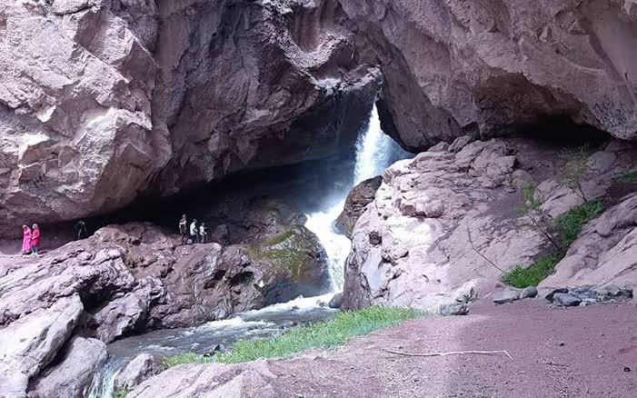 طالقان جایی میان کوه و تاریخ که هنوز راه توسعهاش از جاده میگذرد+فیلم طالقان جایی میان کوه و تاریخ که هنوز راه توسعهاش از جاده میگذرد+فیلم