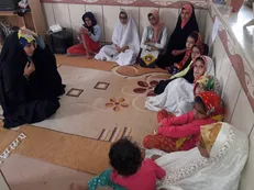 ۹ خواهر جهادگر در روستای دژ سلیمان خدمت‌رسانی می‌کنند/ توزیع لوازم‌ تحریر بین دانش‌آموزان نیازمند