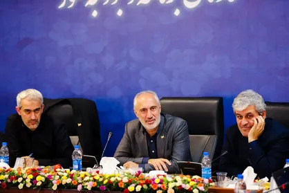 پورمحمدی: درآمد واهی نوشتن یعنی بالا بردن حقوق و گرفتار شدن مردم در تورم / سناریوهای سخت را از قبل تدوین کردیم؛ هر دستگاه می&zwnj;دانست در روز اول جنگ چه باید بکند + فیلم