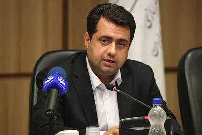 دلار در بازار آزاد همان ۴۹۰۰ تومان معامله می&zwnj;شود!/ سیاست&zwnj;های بانک مرکزی دلار را ۴ نرخی کرد