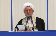 آیت الله امینی: آیت‌الله خامنه‌ای به خوبیِ امام راحل کشور را مدیریت کرده‌اند