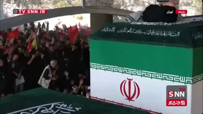 بدرقه ۸ ساعته مردم عزادار با آقای شهید ایران هنوز ادامه دارد