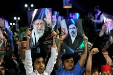نود و ششمین موج تجمعات مردمی در مشهد | ایران یعنی دیار علی (ع)، نیام شمشیر ذوالفقار علی (ع)