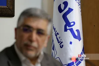 نشست رئیس جهاد دانشگاهی با دانشجویان فنی دانشگاه تهران