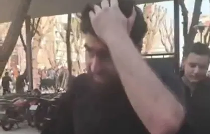 به بهانه عزاداری نخبه مملکت را با سنگ می&zwnj;زنند!