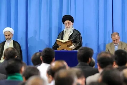 پخش زنده دیدار جامعه قرآنی با رهبر معظم انقلاب از شبکه المنار لبنان
