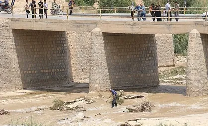 حادثه سیل استهبان حاصل به کارگیری افراد نالایق در سطوح مختلف است