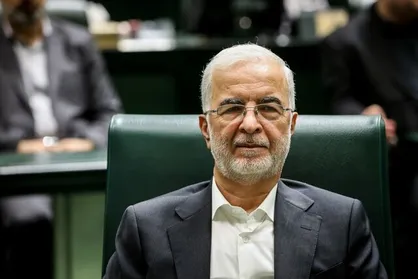 مجلس به &laquo;مومنی&raquo; اعتماد کرد