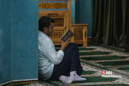 مناجات سحرهای ماه مبارک رمضان در دانشگاه شریف