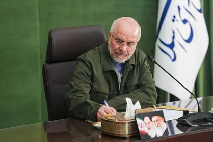 واکنش قالیباف به گزافه&zwnj;گویی&zwnj;های ترامپ: سرنوشت ایران را فقط ملت سربلند ایران رقم خواهد زد نه دارودستهٔ اپستین + عکس