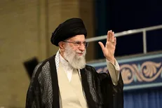 اروپایی‎های پُررو به ۱۱ تعهد عمل نکردند به ما می‎گویند چرا تعهداتتان را کاهش دادید! / عناصر مومن، دزدی دریایی انگلیس خبیث را بی‌جواب نمی‌گذارند