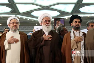 آیت الله سید احمد علم الهدی امام جمعه مشهد و آیت الله محسن اراکی دبیر کل مجمع جهانی تقریب مذاهب