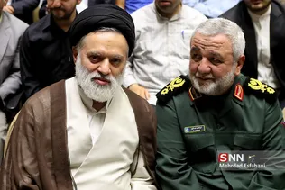 سید مصطفی خامنه ای فرزند رهبر انقلاب
