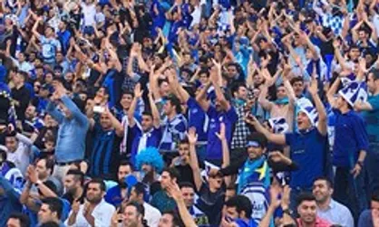 کنایه هواداران استقلال به روحانی برای مذاکره با اردوغان+عکس