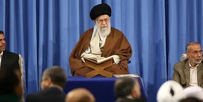 پخش زنده محفل بزرگ قرآنی رهبر معظم انقلاب از شبکه و رادیو قرآن