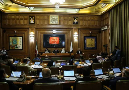 درخواست عضو شورای شهر تهران برای دیدار اعضای شورا با رهبر معظم انقلاب