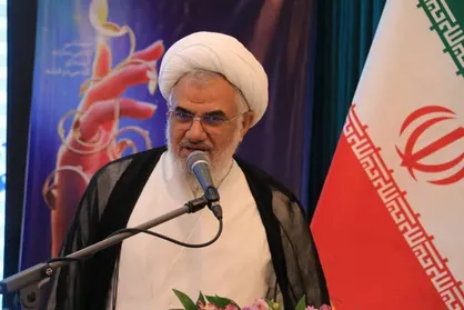 تاکید امام جمعه بندرعباس بر نقش راهبردی سواحل مکران در آینده اقتصادی ایران