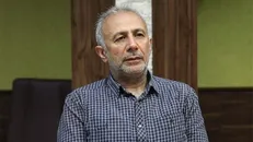 اساسا طرح سوال «چرا ما با آمریکا رابطه برقرار نمی‌کنیم؟» غلط است