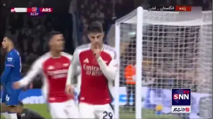 شروع مجدد دیدنی آرسنال که در نهایت این توپ تبدیل به گل شد و پس از بازبینی توسط VAR آفساید اعلام شد