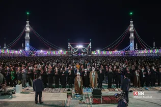 مسجد جمکران در شب نیمه شعبان 