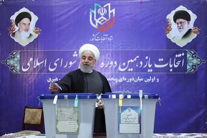 روحانی: روز افتخار آفرین دیگری در تاریخ انقلاب ثبت خواهد شد / ارتباط مستقیم از وزارت کشور با ۹۸ درصد صندوق&zwnj;های برقرار است