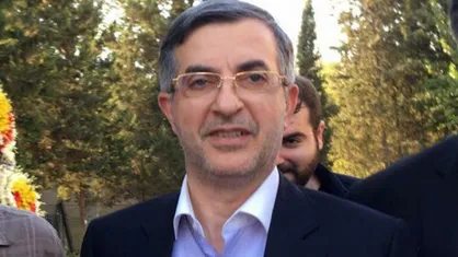 مشایی به دادگاه انقلاب منتقل شد