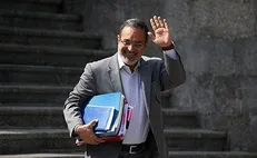 خروج نرم وزیر پرحاشیه این روز‌های دولت از قطار روحانی