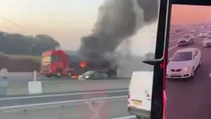 حادثه در مسیر ورودی به فرودگاه بن&zwnj;گورین در سرزمین&zwnj;های اشغالی / آتش گرفتن یک کامیون در مسیر این فرودگاه