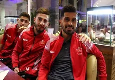 ماجرای پیشنهاد استقلال به ستاره پرسپولیس/ چرا ویدئوی ابراز پشیمانی هولیگان‌های جاده اصفهان پخش نشد؟