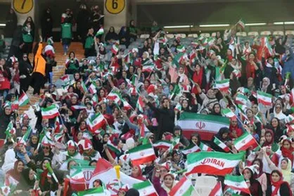 واکنش ضرغامی به سلام فرمانده