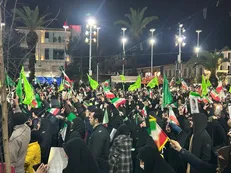 مردم رشت بار دیگر وفاداری و تعهد خود را اثبات کردند/تجدید بیعت تاریخی با رهبر سوم انقلاب اسلامی در میدان شهدای ذهاب رشت+فیلم