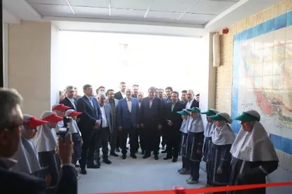افتتاح بزرگترین پروژه مدرسه&zwnj;سازی کشور در کرمان با حضور معاون رئیس جمهور