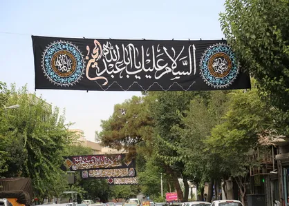 در آستانه ماه محرم، معابر، میدان&zwnj;ها و محله&zwnj;های منطقه ۱۱ سیاهپوش شدند