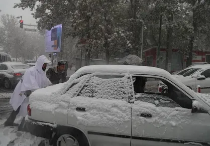 دستور پلیس راهور به شهرداری: معابر شمالی تهران نیاز به برف&zwnj;روبی دارد/ با شن و نمک خودرو حرکت نمی&zwnj;کند
