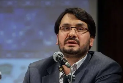 مهرداد بذرپاش: انتخابات&zwnj;ها عرصه تولید دو قطبی&zwnj;های کاذب هستند