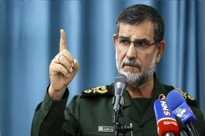 دریادار تنگسیری: توانایی مقابله با نیرو&zwnj;های فرامنطقه&zwnj;ای را داریم/ تولید شناور پیشرفته جدید توسط ندسا