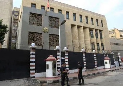 انگلیس سفارت خود را در قاهره بست