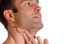 علائم هشدار ابتلا به سرطان‌های سر و گردن/ زخم‌ها و ضایعات طول کشنده در حفره دهان را جدی بگیرید