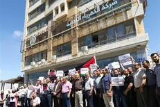مخالفت نخست‌وزیر اردن با درخواست تظاهرات‌کنندگان