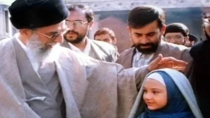بازدید رهبر انقلاب از پشت&zwnj;صحنه فیلم مریم مقدس در سال ۱۳۸۰