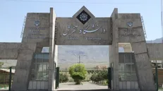 دستگاه کشش یونیورسال ۶۰ تنی در دانشگاه تفرش به بهره‌برداری رسید