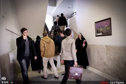 سرقت&zwnj;های سریالی از دانشجویان شریف تمامی ندارد/ کیوسک&zwnj;های خالی نیروی انتظامی در اطراف دانشگاه!+ فیلم