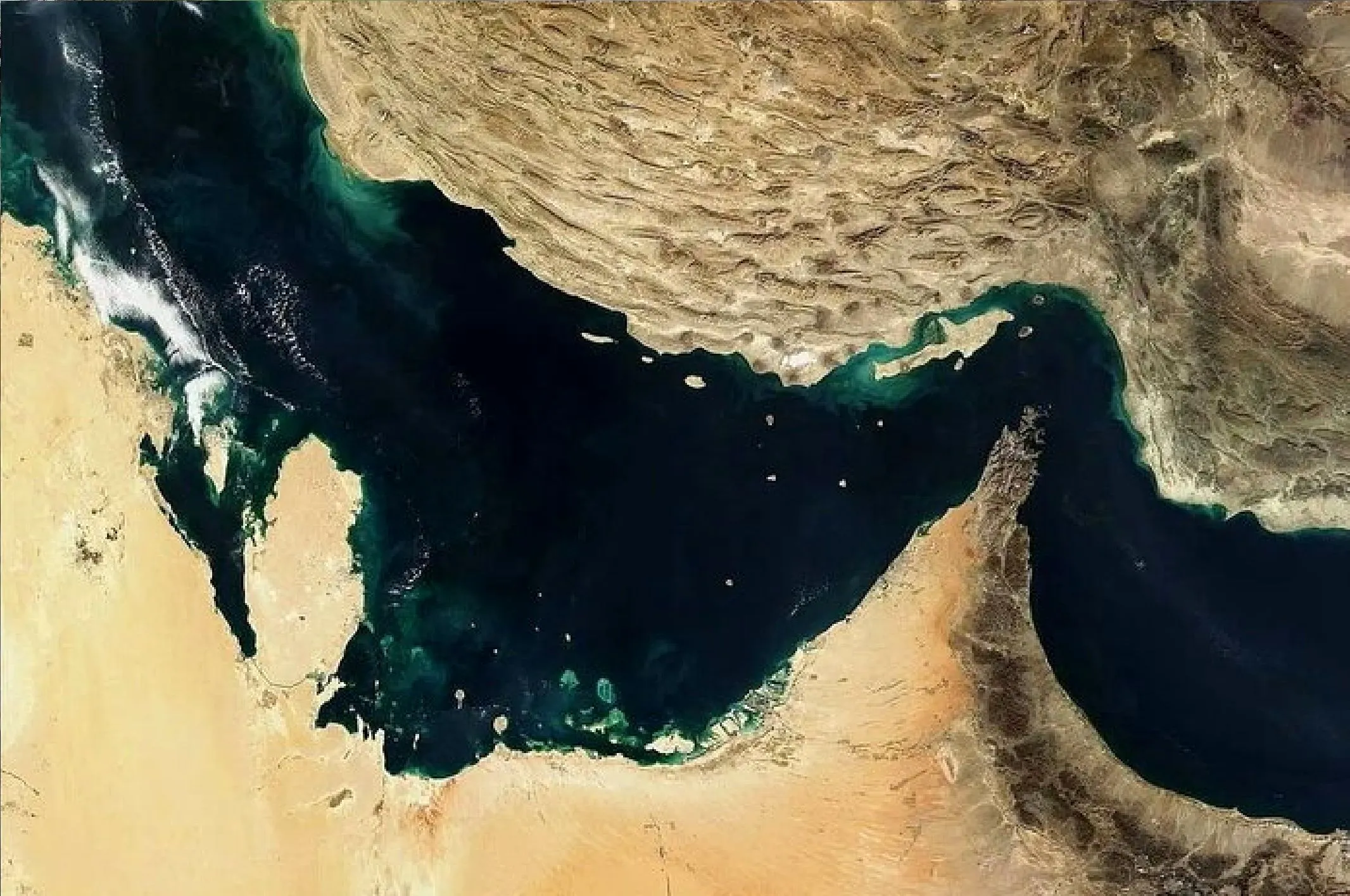 تصویب کلیات طرح «اقدام راهبردی تأمین امنیت و پیشرفت تنگه هرمز» در کمیسیون عمران