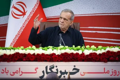 رئیس&zwnj;جمهور در جمع خبرنگاران فراموش کرد روز خبرنگاران را تبریک بگوید