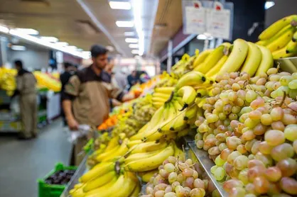 قیمت انواع میوه در میادین و بازار&zwnj;های میوه و تره بار در آستانه سال نو اعلام شد
