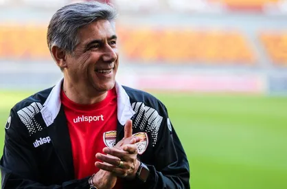 فیلم/ پیش&zwnj;بینی افشین قطبی برای قهرمانی پرسپولیس