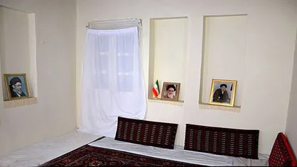 ماجرای عکس شهید ۱۳ ساله&zwnj;ای که بر دیوار اتاق مقام معظم رهبری نصب است
